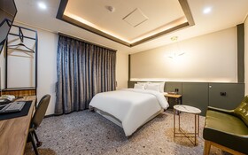 Cheongju Hotel Leon