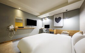 Cheongju Hotel Persona