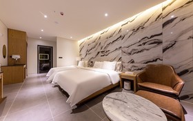 Cheongju J Hotel