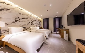 Cheongju J Hotel