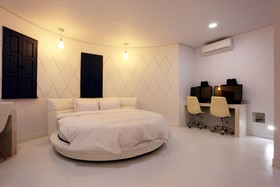 Cheongju Kkuljam PC Hotel