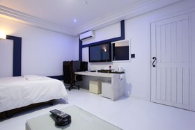 Cheongju Kkuljam PC Hotel