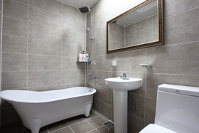Cheongju Kkuljam PC Hotel