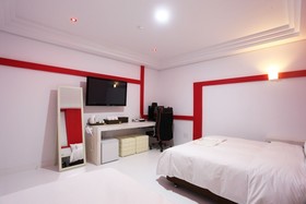 Cheongju Kkuljam PC Hotel