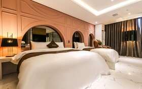Cheongju The King Hotel