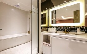 Cheongju The King Hotel