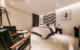 Cheongju The King Hotel