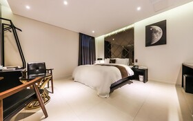 Cheongju The King Hotel