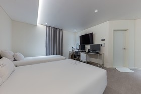 Hotel With Stay Cheong Ju