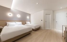 Hotel With Stay Cheong Ju