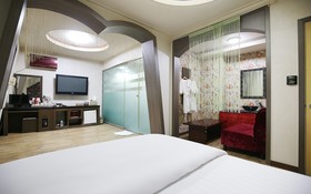 Jeungpyeong Young Park