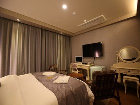 MK Hotel