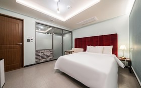 Chuncheon Bomnae Motel