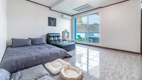 Chuncheon Dogandstay