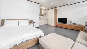 Chuncheon Dogandstay