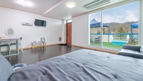 Chuncheon Dogandstay