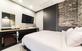 Chuncheon Hotel 121