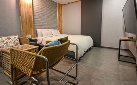 Chuncheon Hotel 121