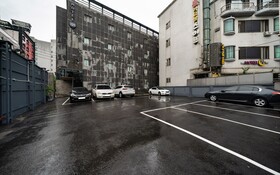 Chuncheon Hotel 121