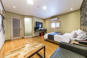 Chuncheon Hotel Papaya