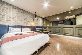 Chuncheon Hotel Papaya