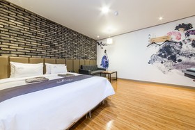 Chuncheon Hotel Papaya