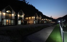 Chuncheon Pet Island Pension