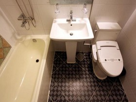 Chuncheon Tourist Hotel