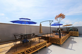Hotel Bentley