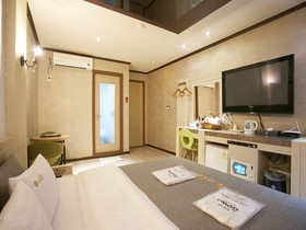 Ost Hotel