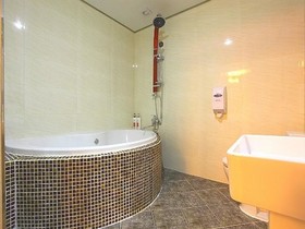 S Petite Hotel