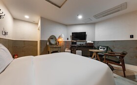 Chungju Cream Drive In