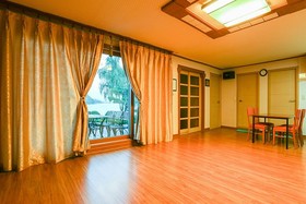 Chungju Hosuwiui Haru Pension