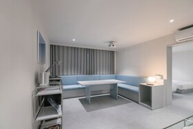 Aank Air Hotel