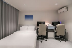 Aank Air Hotel