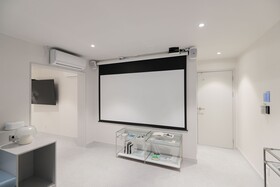 Aank Air Hotel