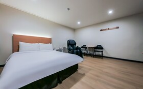 Daejeon Wolpyeong W