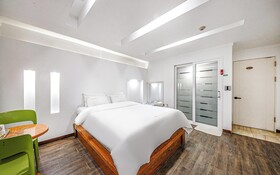 Daejeon Yongjeon Savoy