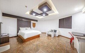 Daejeon Yongjeon Savoy