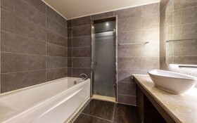 Daejeon Yuseong Bergen Hotel