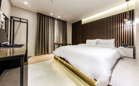 Hotel Yuseong Stay