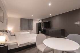 Workers Hotel Daejeon by Aank