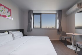 Workers Hotel Daejeon by Aank