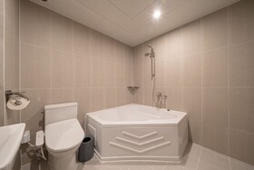Workers Hotel Daejeon by Aank
