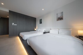 Workers Hotel Daejeon by Aank