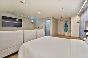 Gimhae Eobang-Dong City Hotel