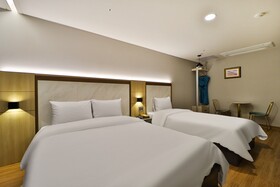 Gimhae Eobang-Dong City Hotel
