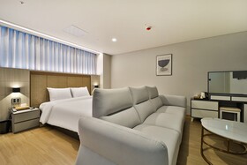 Gimhae Eobang-Dong City Hotel