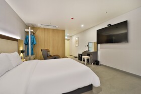 Gimhae Eobang-Dong City Hotel