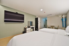 Gimhae Eobang-Dong City Hotel